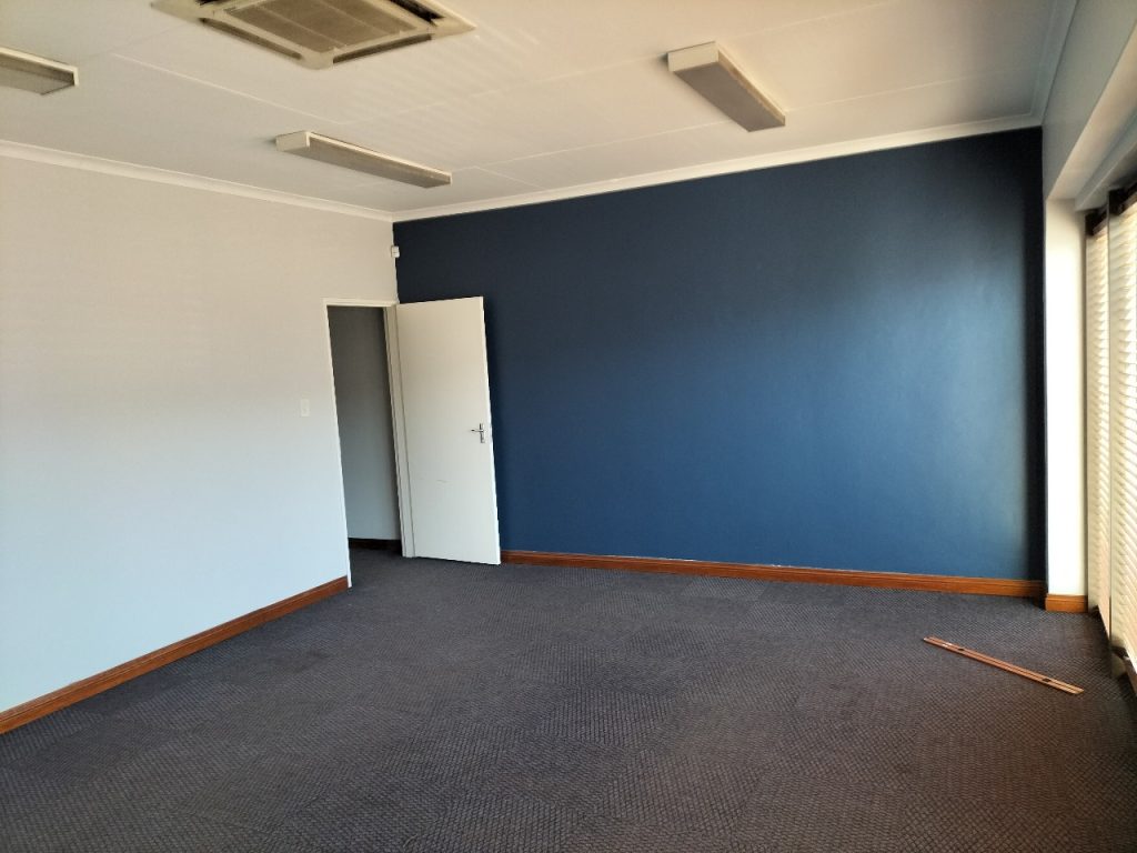 WhatsApp Image 2025-08-11 at 11.00.01